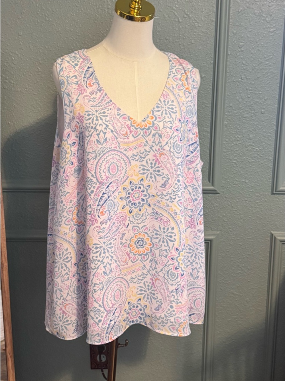 Cato Sleeveless V-Neck Paisley Blouse in Pink, Blue & Yellow